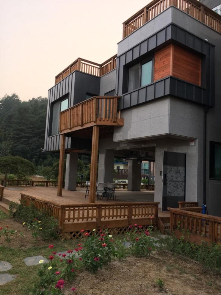 Grace River House Block A - Couple Room Hoengseong Exteriör bild