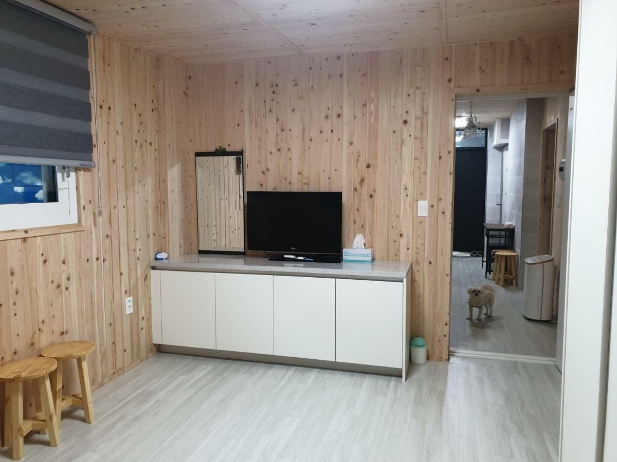 Grace River House Block A - Couple Room Hoengseong Exteriör bild